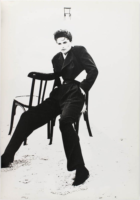 Comme des Garçons No 97 le 10 Juillet 1987.