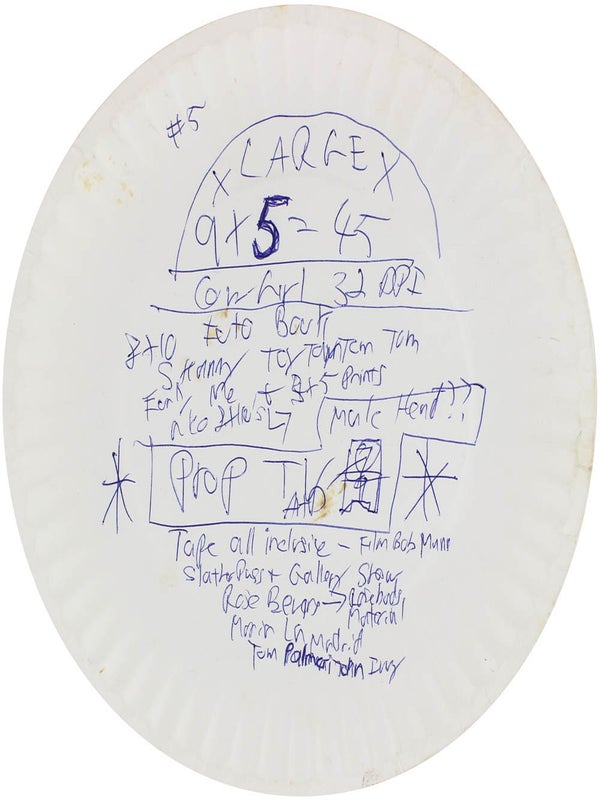 Archive of 25 Paper Plates.