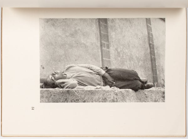 Fotografias: Tercera Exposición de la Sociedad de Arte Moderno, Mexico, julio de 1945.