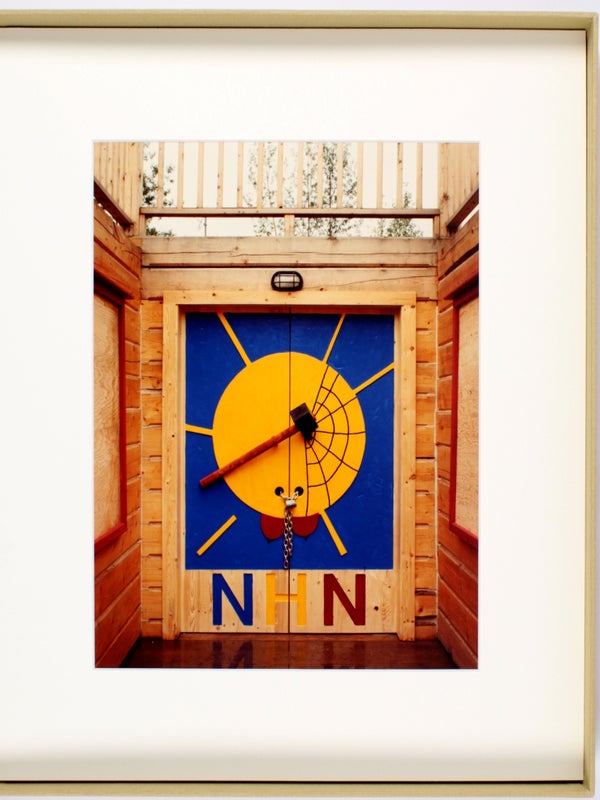 M.K.: 9 Fotografien. Martin Kippenberger in Dawson City, August 1995.